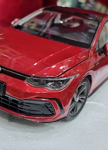 Golf 8 - 1:18 ölçek - Paudi Marka - Kırmızı 
