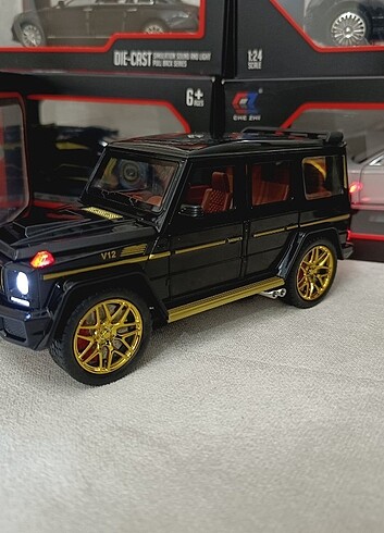 Mercedes G Class - 1:24 ölçek - Siyah