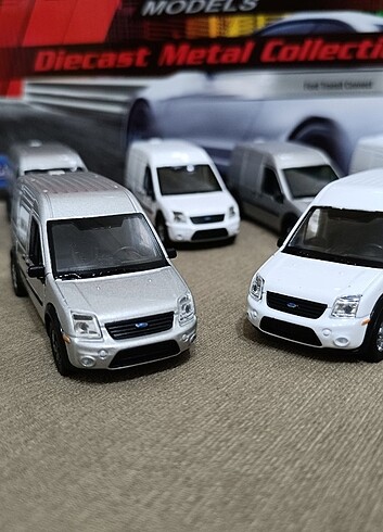 Ford Connect 1:36 ölçek çek bırak özelliği 