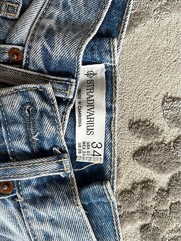 34 Beden Stradivarius Yüksek Bel Straight Jeans