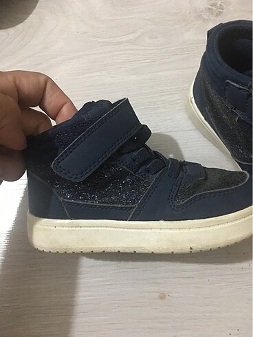H&M Çocuk bot