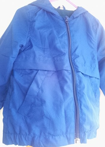 Mavi Kapüşonlu Erkek Çocuk Yağmurluk - Görsel 4