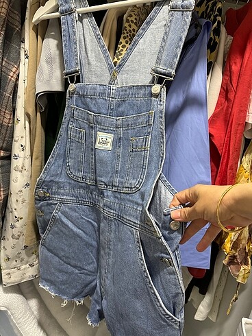 Pull and Bear 2-3 kere giyildi