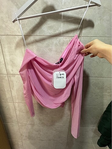 Zara Kayık yaka dökümlü