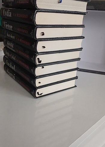 Beden Renk J.A. Redmerski Katiller Çetesi Roman Seti