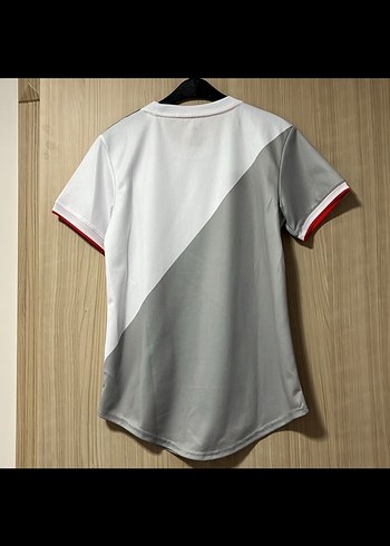 Beşiktaş Gri-Beyaz Kısa Kollu Forma - Görsel 5