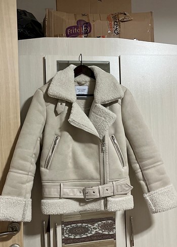 Stradivarius Kadın Süet Mont - Görsel 4