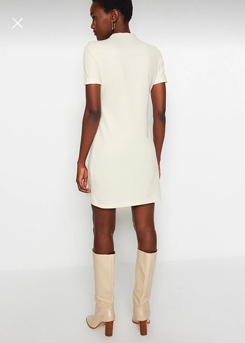 Beyaz Kısa Kollu Mini Elbise - Görsel 3