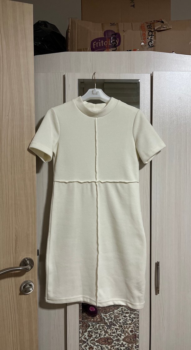 Beyaz Kısa Kollu Mini Elbise - Görsel 4