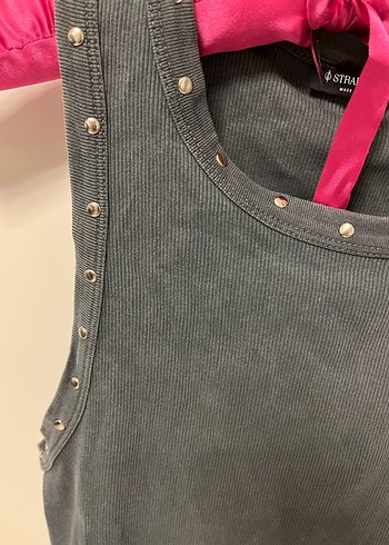 m Beden Stradivarius askılı bluz