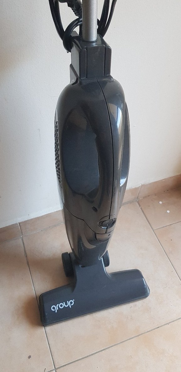 Siyah Dikey Elektrikli Süpürge - Görsel 2