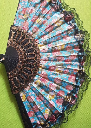 Mor İşlemeli Dekoratif Yelpaze - Görsel 3