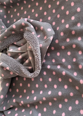 Gri pembe puantiyeli panço - Görsel 4