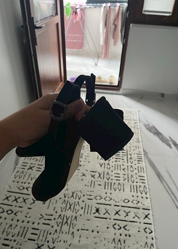 Siyah Tokalı Blok Topuk Kadın Abiye Ayakkabı - Görsel 4