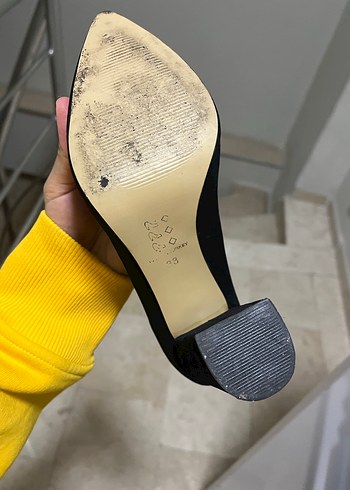 Siyah Yılan Desenli Tokalı Kadın Topuklu Ayakkabı - Görsel 5