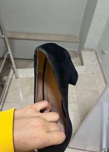 Siyah Yılan Desenli Tokalı Kadın Topuklu Ayakkabı - Görsel 3