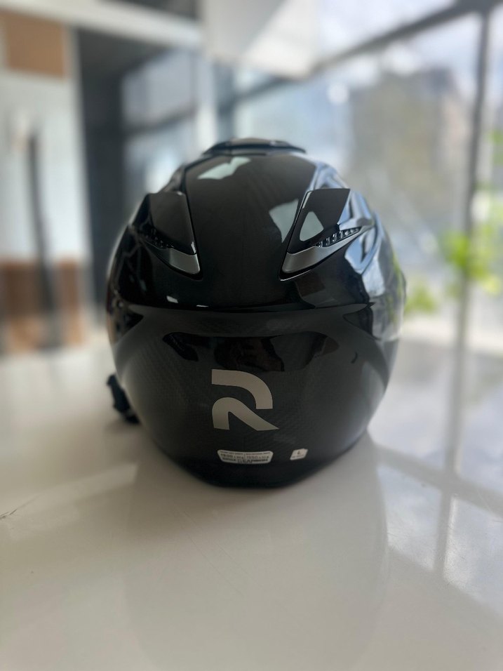 Siyah Baskılı HJC Motosiklet Kaskı - Görsel 2