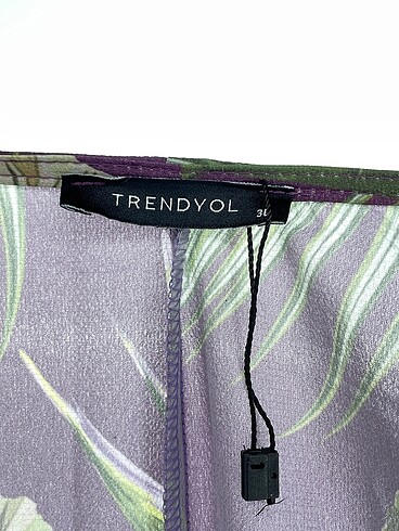 36 Beden çeşitli Renk Trendyol & Milla Kısa Elbise %70 İndirimli.