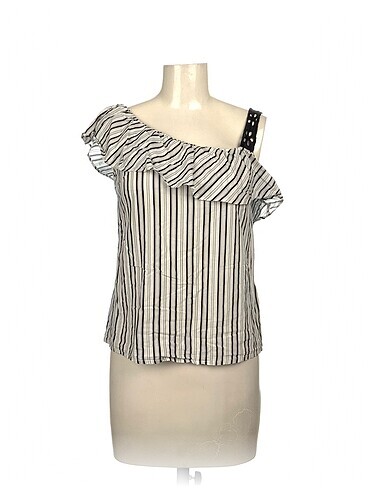 LC Waikiki Bluz %70 İndirimli.