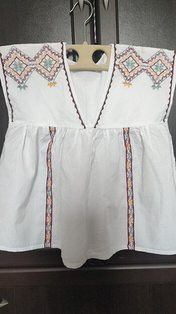 Tişört / Mango Kids / Kız çocuğu tişörtü / T-shirt