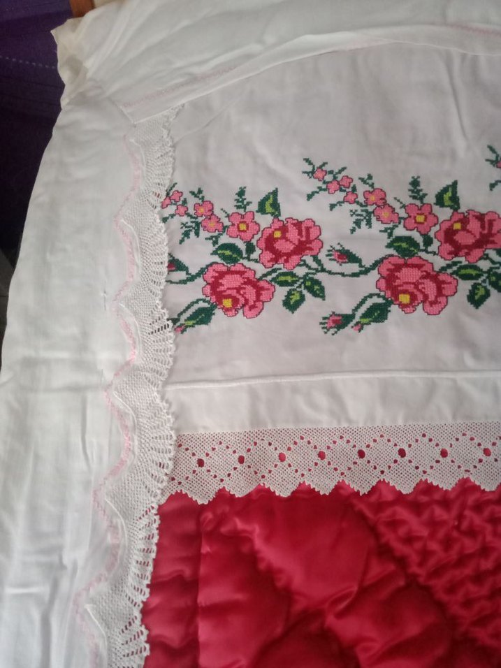 Pembe saten yorgan - Görsel 3