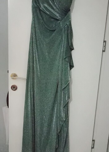 HARİKA BİR GECE ELBİSESİ - Görsel 5