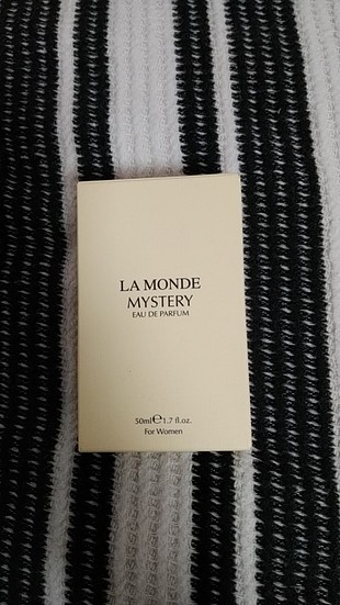 La monde mystery eau de parfum