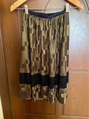 xs Beden yeşil Renk KOTON PARTY WEAR serisi orjinal midi etek