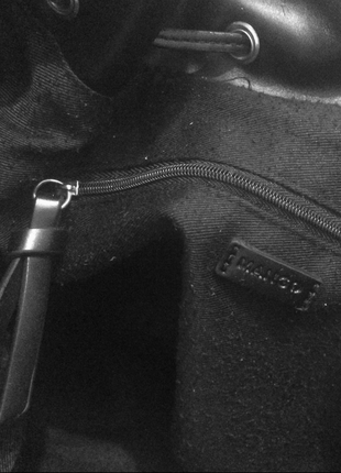 universal Beden siyah Renk MANGO marka orjinal çapraz askılı çanta