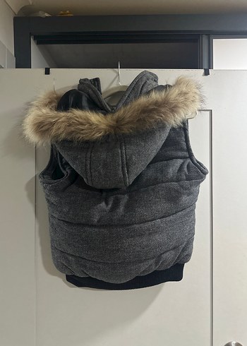 Kürk Detaylı Gri Kadın Şişme Yelek - Görsel 2