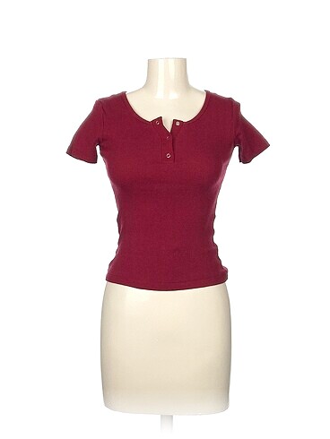 Diğer T-shirt %70 İndirimli.