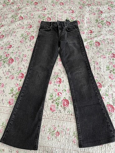 Zara bootcut jean