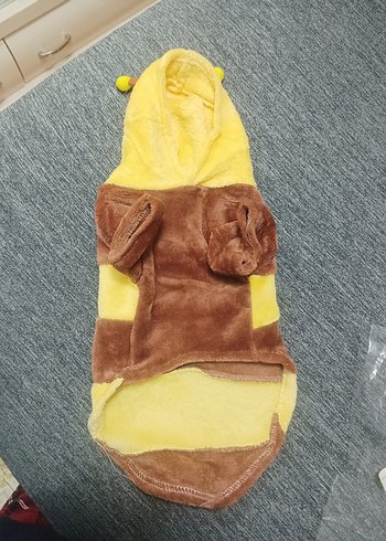 Sarı Kahverengi Tüy Detaylı Arı Desenli Köpek Kıyafeti - Görsel 2