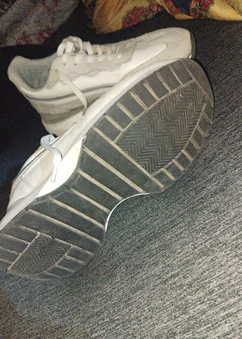 Beyaz Gri Bağcıklı Kadın Spor Ayakkabı - Görsel 4