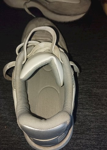 Beyaz Gri Bağcıklı Kadın Spor Ayakkabı - Görsel 3