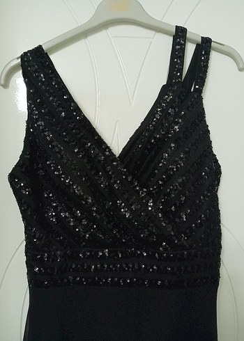 Siyah İşlemeli V Yakalı Uzun Abiye Elbise - Görsel 2