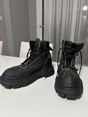 zara bot