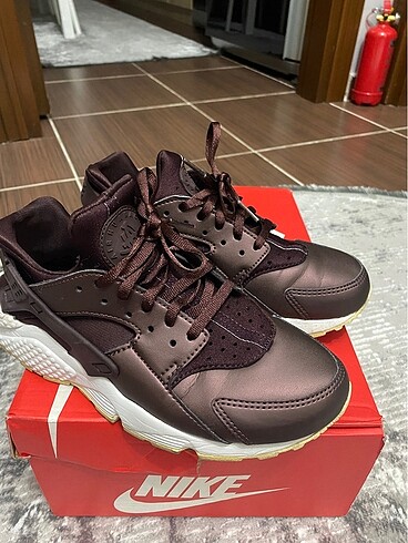 37 Beden kahverengi Renk Nike Huarache