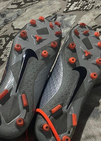 44 Beden Nike orjinal ayakkabı sadece 2 kere giyilmiş