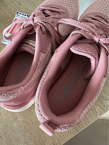 37,5 Beden Skechers memory
