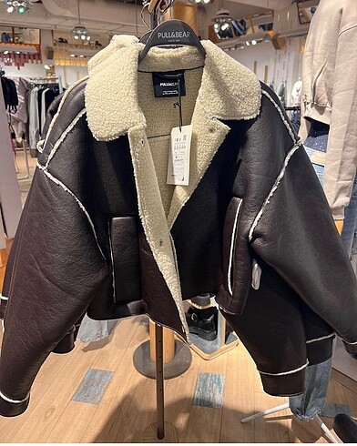 Pull and Bear kısa mont