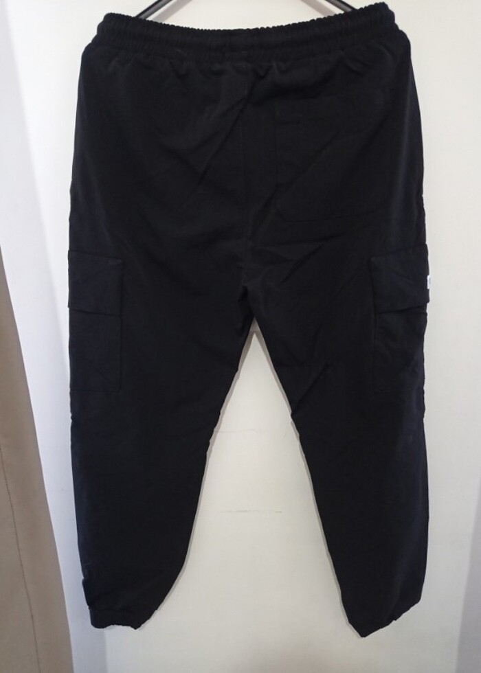 Siyah Kargo Pantolon Büzgülü Paça LC Waikiki  - Görsel 2