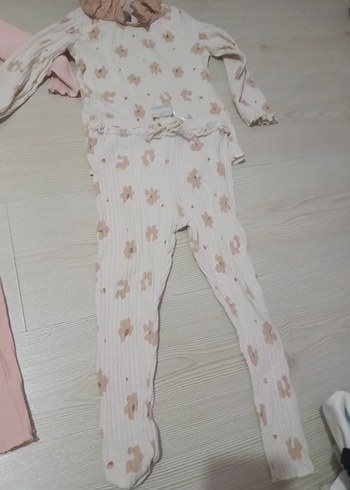 3_ 4 yaş LCW takım - Görsel 2