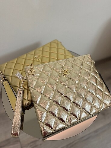 Gold clutch
