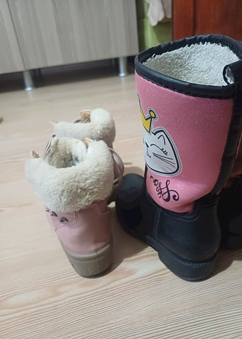 Kız Çocuk Pembe Kürklü Baskılı Lastik Bot - Görsel 3