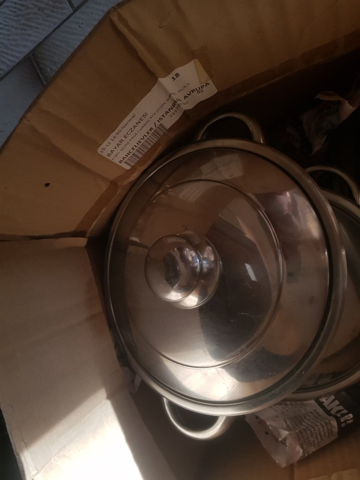 Parlak Gri Kapaklı Çelik Tencere - Görsel 3