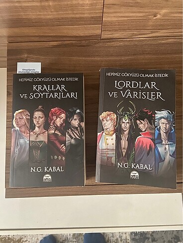 Lordlar ve Varisler, Krallar ve Soytarıları