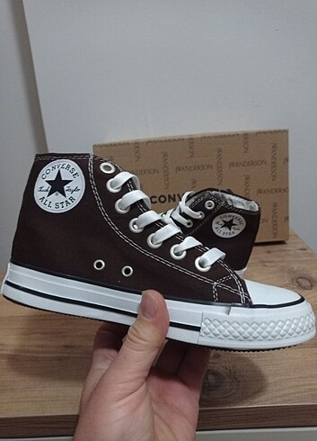 Converse 36-40 arası numaralar vardır Şok Fiyat