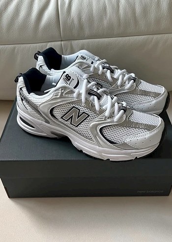 New Balance 530