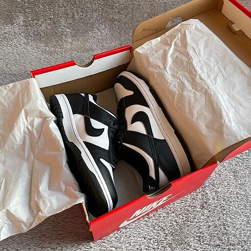 NİKE DUNK LOW PANDA